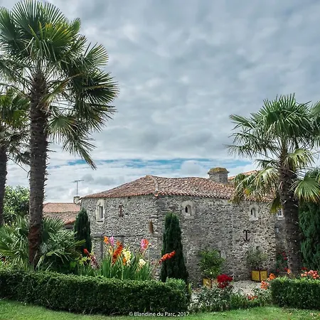 Сasa de vacaciones De La Robliniere