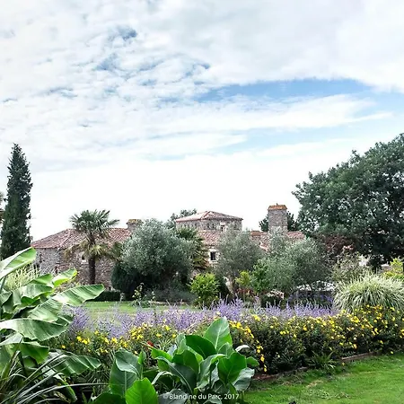 De La Roblinière Hébergement de vacances *